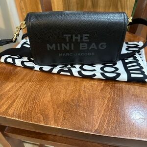 Marc Jacobs mini crossbody purse